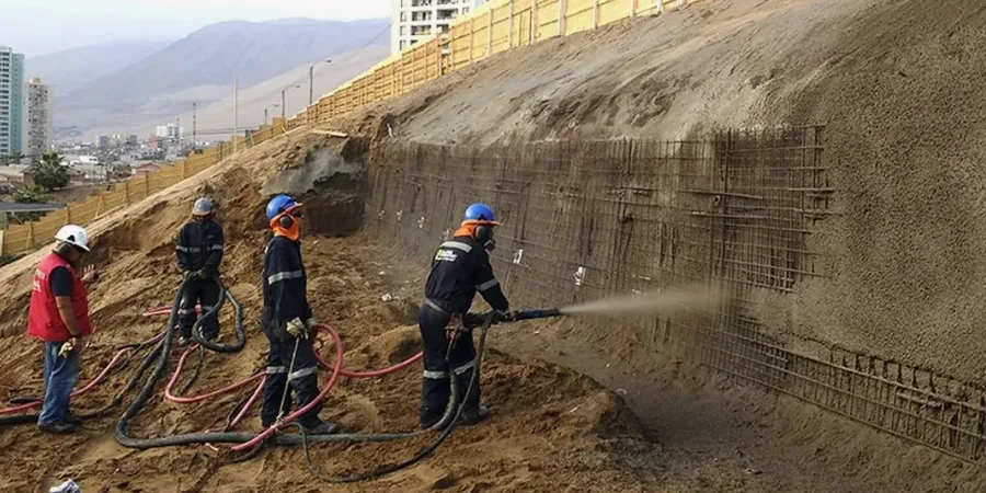 Análisis de Estabilidad de Taludes en Iquique: No Espere a la Falla