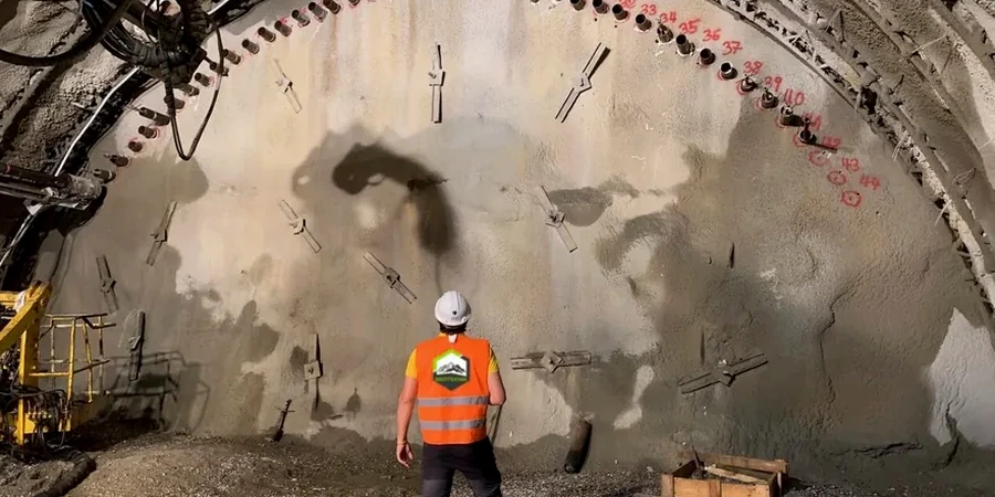 Monitoreo geotécnico de excavaciones en Iquique: control real en obra